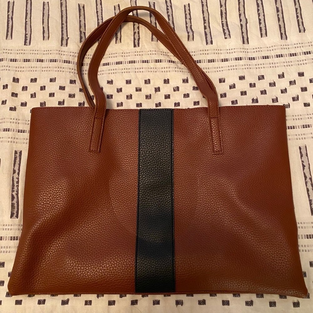 Vince Camuto Tote